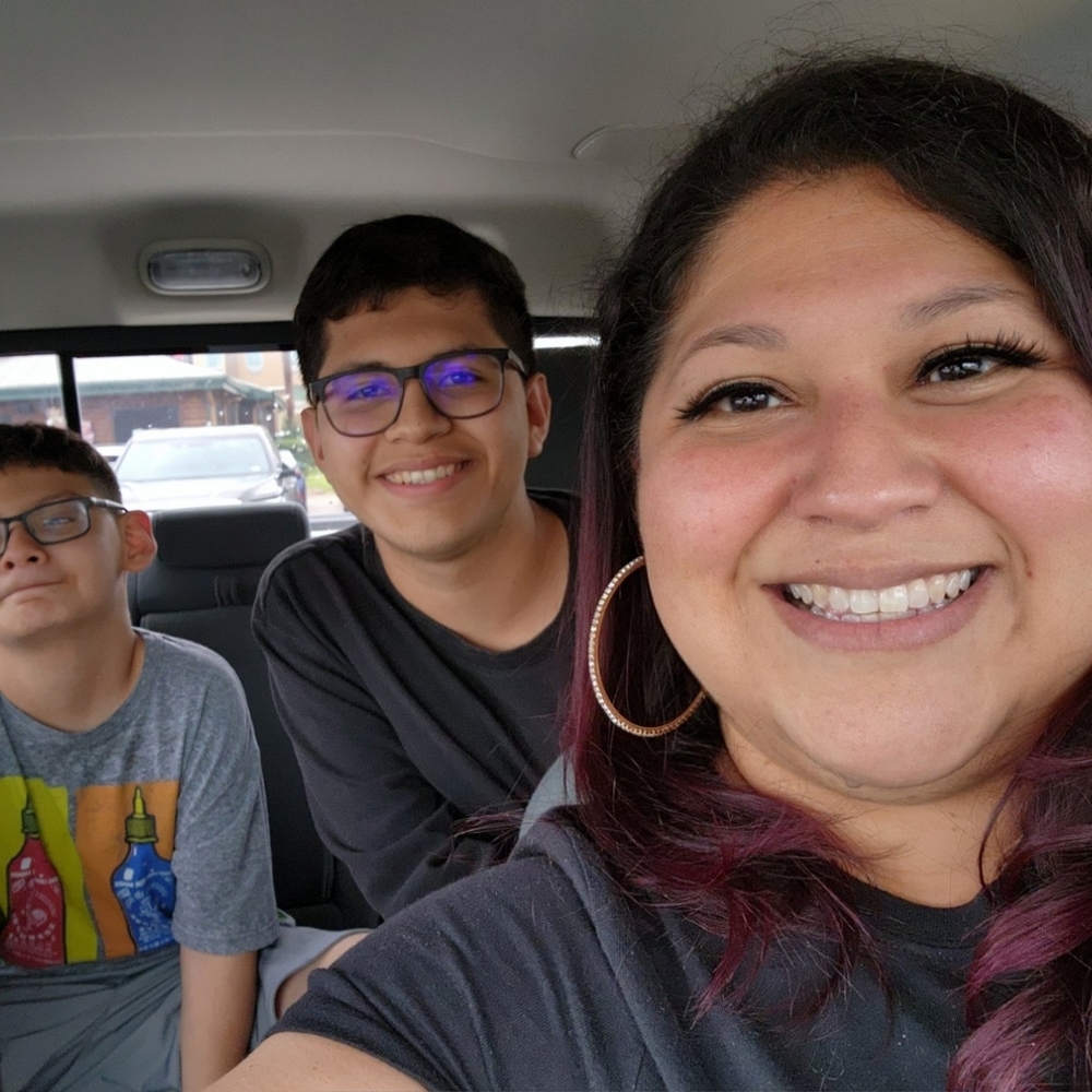 Meet your Posher, Imelda